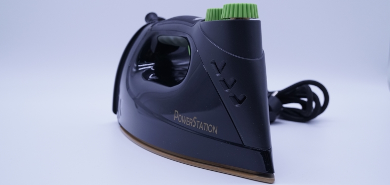 Plancha Loewe Premium Power Station con generador de vapor