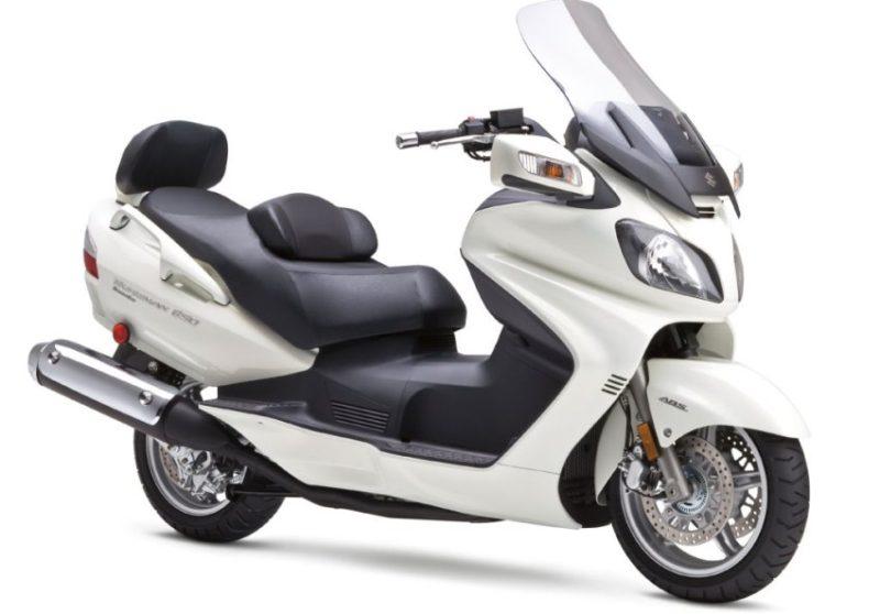 Suzuki Burgman 650 fotos